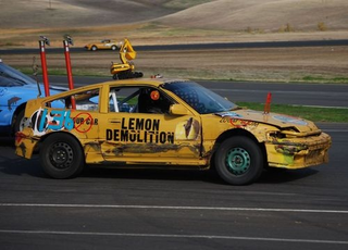 Illustration for article titled The Top 152 Lemons Of The 24 Hours Of LeMons Arse Freeze-A-Palooza 2009!